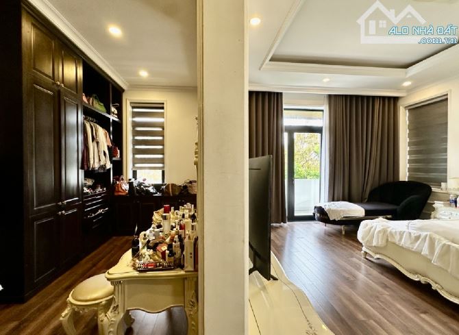 BÁN BIỆT THỰ 3 TẦNG ĐẲNG CẤP, KHU ĐẢO VIP EURO VILLA 2, HÒA XUÂN, CẨM LỆ - CHỈ 23 TỶ - 8