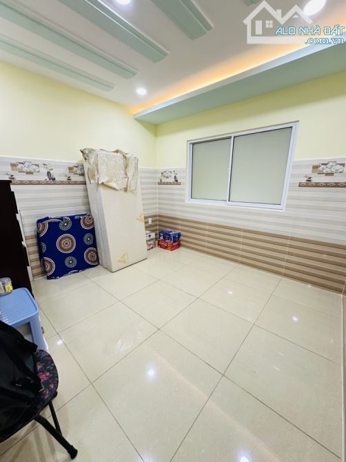 Nhà Bán , Hoàng Hoa Thám ,Phú Nhuận , 68m2, giá 8,3 Tỷ TL - 8