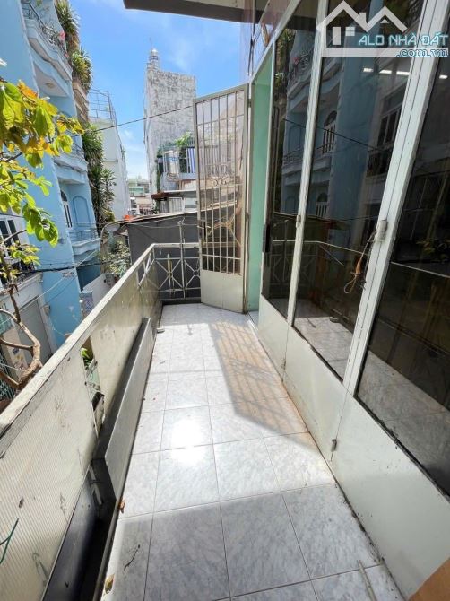Bán nhà cô Giang Phú nhuận - 68m2 - ô tô thông - 8,15 tỷ - 9