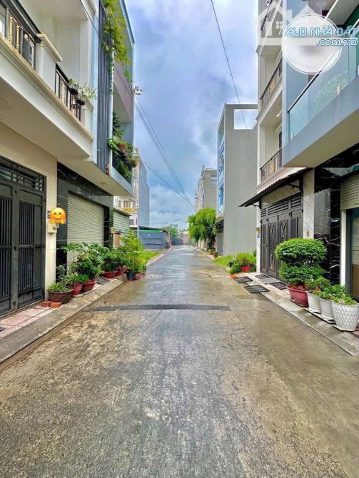 Bình Tân - Nhà hẻm Đường số 7, BHH - Full nội thất - Nhà mới 4 tấm - Sổ hồng riêng - 9