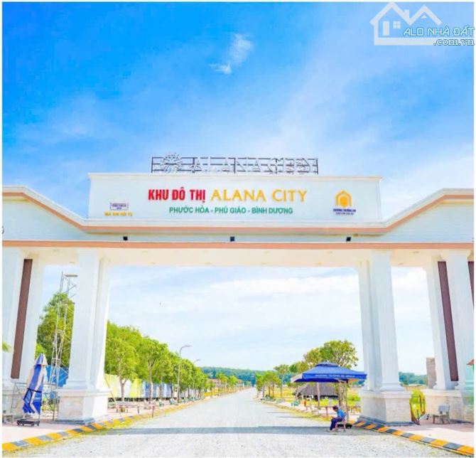 Bán Đất Ngay KCN VSip 2,3 Bình Dương Mặt Tiền ĐT742 Gần Làng Đại Học Cổng Xanh Giá 990tr