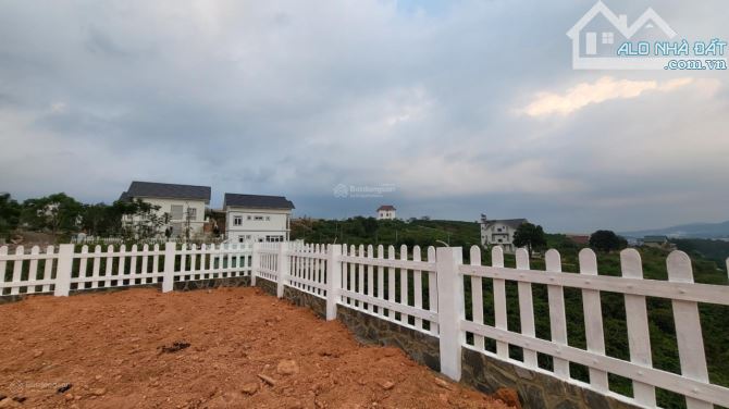 BÁN ĐẤT MẶT TIỀN MĂNG LIN THUẬN TIỆN KINH DOANH NGHỈ DƯỠNG PHÂN ĐƯỢC 2 LÔ ĐẦU TƯ