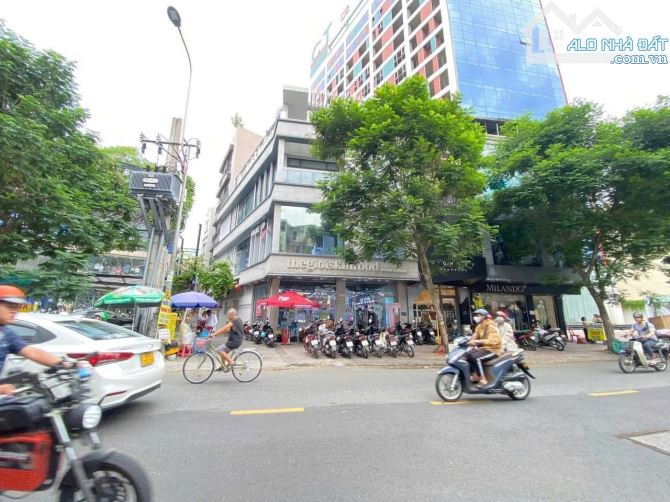 Chuẩn 100% - Rẻ nhất MT đường Hoa P2 Phú Nhuận (8x16m) Hầm 4 Tầng - chỉ 42 tỷ
