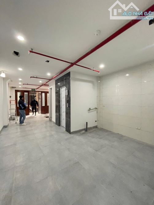 Ban CCMN ngõ Trại Cá, Hai Bà Trưng. 60M2 * 7T giá 13.2 tỷ.