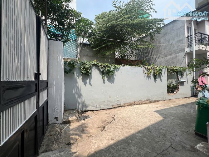Bán Đất hẻm 49 đường 494 - p. Tăng Nhơn Phú A Q9 70m2-Gía 3,1 tỷ