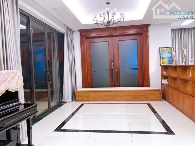 CẦN BÁN NHÀ BIỆT THỰ TÂY NAM LINH ĐÀM, 5 TẦNG, LÔ GÓC, ĐẮC ĐỊA, 230 M2, 58 TỶ