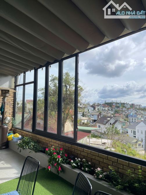 Bán nhà trung tâm tp Đà Lạt Thích hợp vừa ở vừa kinh doanh.153m² ;3 tầg, 13phog, 10ty