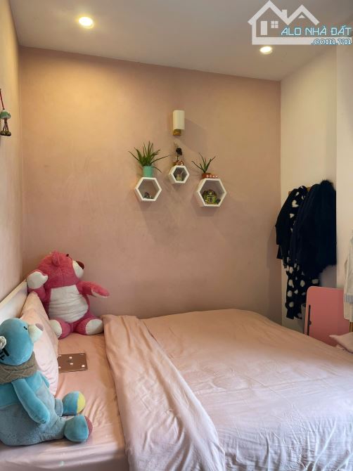 Bán nhà trung tâm tp Đà Lạt Thích hợp vừa ở vừa kinh doanh.153m² ;3 tầg, 13phog, 10ty - 10