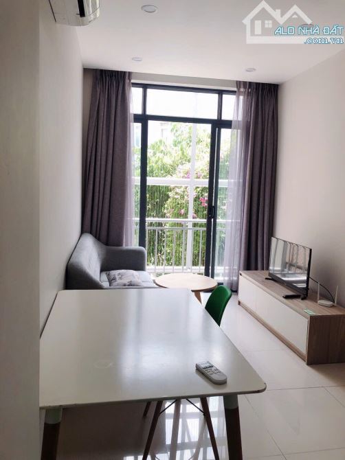 Căn hộ 1PN siêu rộng 70m2 , FREE PHÍ DỊCH VỤ ngay sân bay - 1