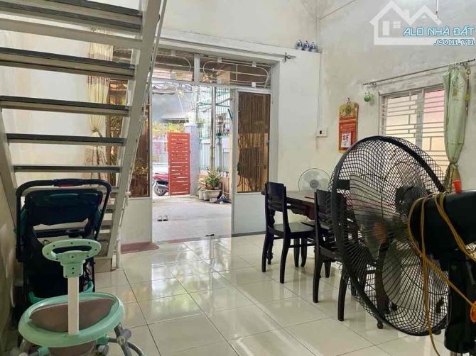 Bán nhà Điện biên Phủ dt 125 m2 ngang 4.5 m 1 tầng gí 3.6 tỷ - 1