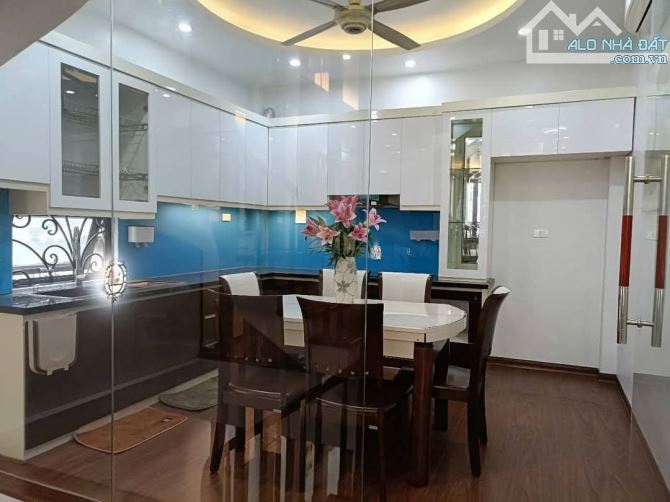 Bán nhà Khương Trung, 50m2 nở hậu, 4 tầng, 11tỷ2 - Lô góc - 1