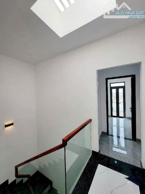 Bán nhà Quận Bình Tân, Bình Trị Đông, 52m2 nhà 3 tầng giá 4,9 tỷ - 1