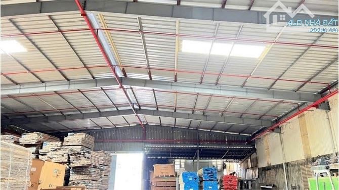 Cho thuê xưởng SX 2200m2, trang bị Phòng cháy tự động giá 70tr/th - 1