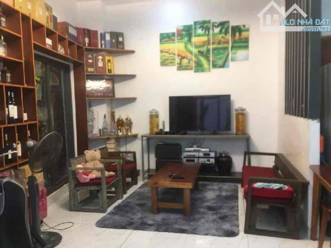 🏡 Nhà 4 Tầng Kiệt Rộng Tố Hữu - Cách Đường Chính chỉ 3 căn nhà - Vị Trí Kinh Doanh Sầm Uấ - 1