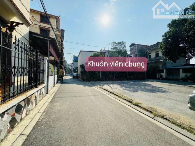 Còn xót lại!! Lô 42m2 Vuông Vắn, Trung Tâm Thị Trấn, Ngõ Thông Ô Tô  🚘  7 chỗ đỗ cửa - 1