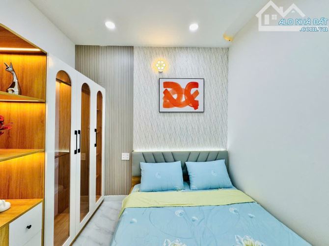 Gần Mặt Tiền, Nhà Mới, 40m2, 3PN, Lý Thường Kiệt, Quận Gò Vấp - 12