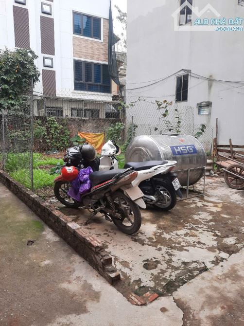 BÁN ĐẤT TÂY MỖ, THỬA ĐẤT PHÂN LÔ A4 VUÔNG ĐẸP, MẶT NGÕ RỘNG, OTO ĐỖ CỔNG, 39M, 4.6 TỶ. - 2