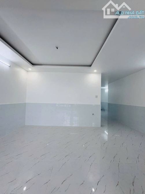 Bán nhà mới keng ngay trung tâm TT Củ Chi. 105m2, Sổ hồng riêng, 690 Triệu còn thươnglượng - 2