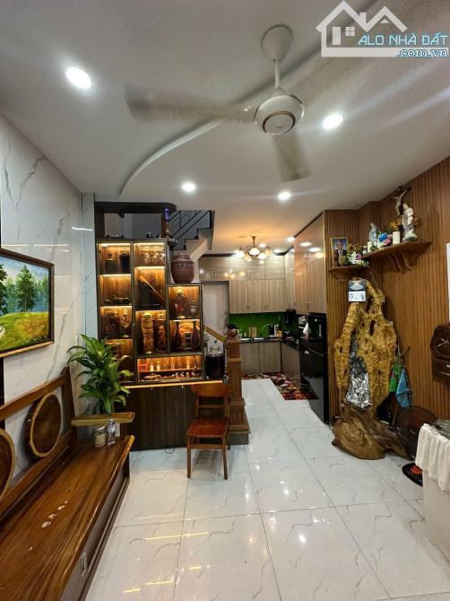 Tân Phú - Nhà hẻm Dương văn dương - Tân quý - Nhà mới - nội thất ốp gỗ - 2 Lầu - Sổ hồng - 2