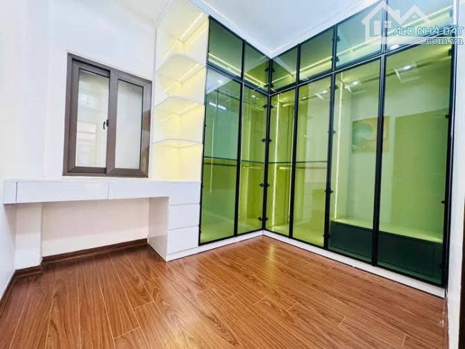 Bán nhà phố Hoa Bằng. Cầu Giấy DT 34m x 6. Mặt tiền 3.4m - 2