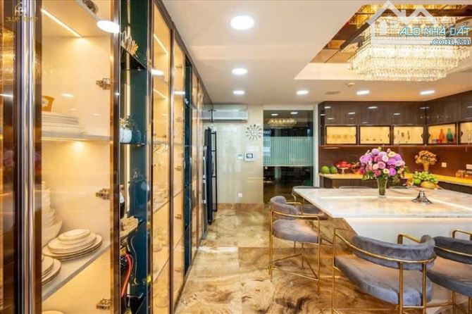 Biệt thự Mỹ Giang, Phú Mỹ Hưng 126m² (7m x 18m, vuông vức) 3 tầng40 Tỷ - 2