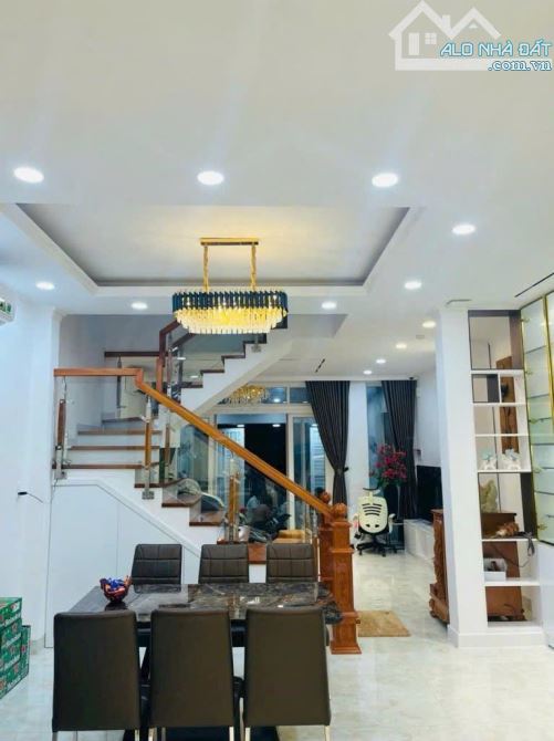 Cơ Hội Vàng! Nhà DT 95m², Ngay Thống Nhất, Chỉ 10 Tỷ, Sổ Hồng Chính Chủ! - 2