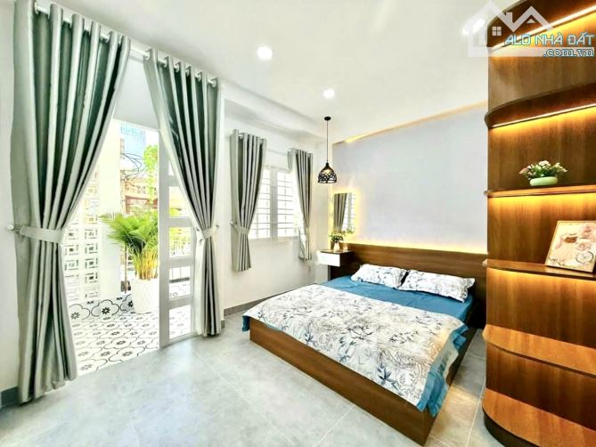 Ngay Ngã Năm Chuồng Cún, Nhà Đẹp 2 Tầng, DT 48m2, Tặng Full Nội Thất, Chỉ Nhỉnh 4 Tỷ - 2