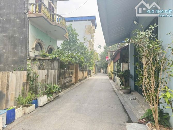 Còn xót lại!! Lô 42m2 Vuông Vắn, Trung Tâm Thị Trấn, Ngõ Thông Ô Tô  🚘  7 chỗ đỗ cửa - 2