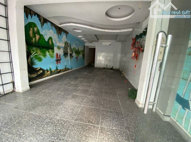 Cho thuê nhà đẹp nguyên căn mặt phố Ngô Gia Tự, – 150m²- 4 tầng thang máy🎊🎊 - 2