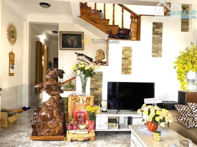 BÁN CĂN BIỆT THỰ 300M2 ĐANG CHO THUÊ 20 TRIỆU/ THÁNG - 1