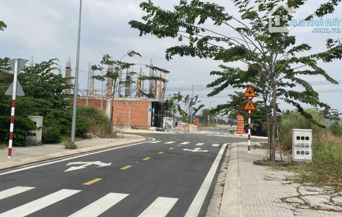 CƠ HỘI VÀNG ĐẦU TƯ ĐÓN " ĐIỂM RƠI " HẠ TẦNG LONG THÀNH GIÁ CHỈ 800TRIỆU-SỔ HỒNG RIÊNG - 3