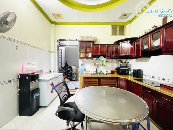 Bán Nhà 4 Tầng - Mặt Tiền Hẻm 102/ Lê Văn Thọ , P.11 - 96M2 - 10.4 Tỷ còn TL - 3