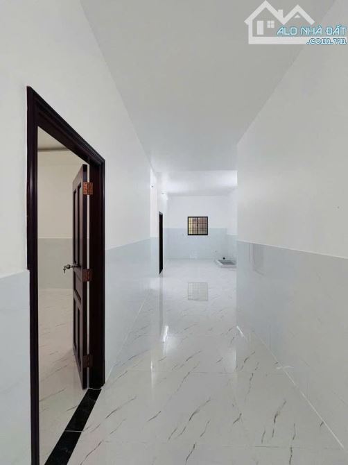 Bán nhà mới keng ngay trung tâm TT Củ Chi. 105m2, Sổ hồng riêng, 690 Triệu còn thươnglượng - 3