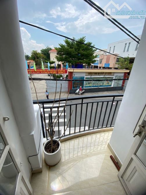 Mặt tiền KD trục LÊ ĐỨC THỌ P6 GV 48m2 = 4mx12m trệt 1Lầu đường 10m giá rẻ - 3