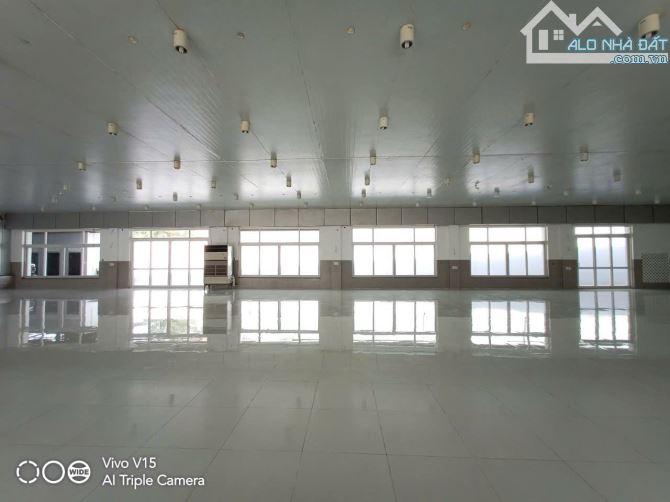 Bán gấp kho xưởng KCN Đức Hòa – Long An , tdt: 10.000m2 , XD: 8.000m2 - 3