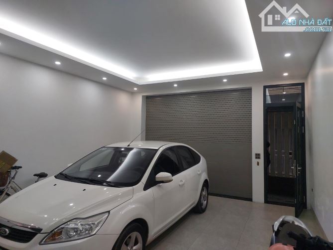 BÁN NHÀ ÔTÔ ĐỖ CỬA, NGÕ NÔNG, PHỐ TÂN THỤY, LONG BIÊN. 30M².  5TẦNG.  MT: 4,7M - 3