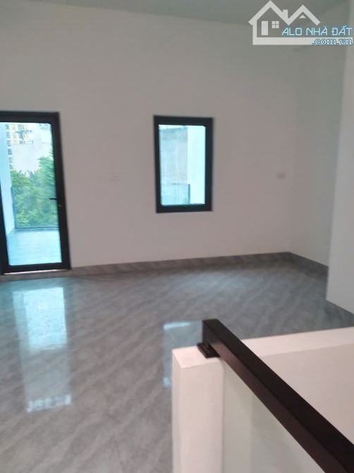 BÁN NHÀ 3 TẦNG MẶT ĐƯỜNG LỘC VƯỢNG GẦN UB PHƯỜNG - 3