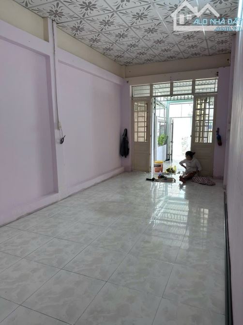 CHỦ NGỘP -CÁCH MẶT TIỀN NGUYỄN OANH 10M P.17 GV.-DT: 76M2 - NHÀ CŨ - HẺM AN NINH. HƠN 4 TỶ - 3