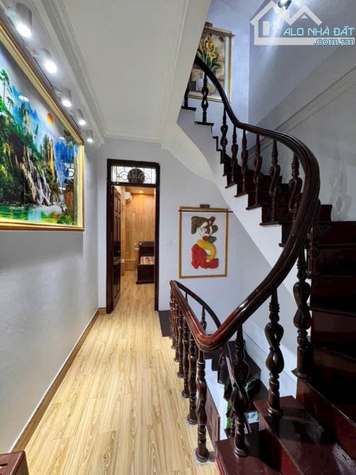 Xuân La 50m- MT4m - 2 Mặt Ngõ Ô Tô- Siêu Thoáng - Mỗi Tầng 2 Phòng Ngủ - Bãi Đỗ Xe Ng - 4
