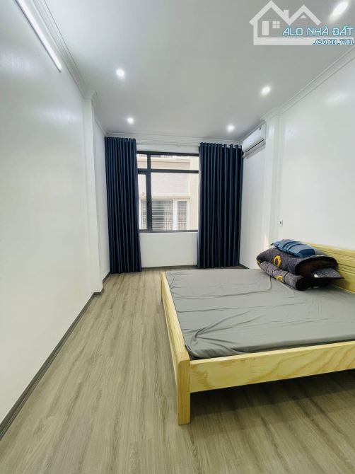 Bán gấp nhà phân lô Trần Quốc Hoàn 40m2, 4t, ô tô tránh, dừng đỗ, kinh doanh - 4