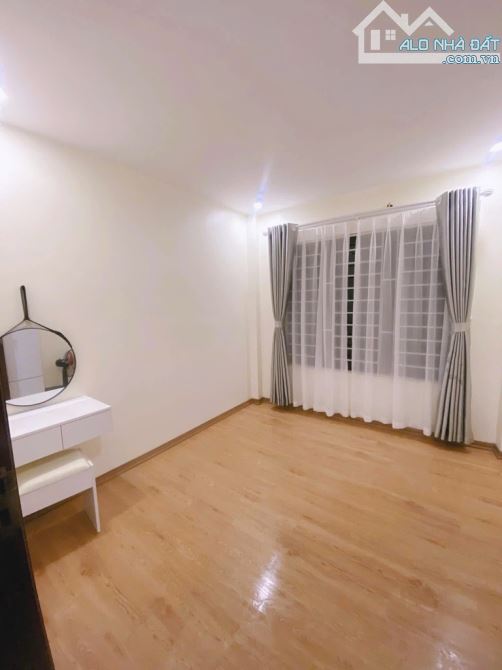 Bán nhà nguyên xá cầu diễn, cách đường ô tô qua 20m - 4