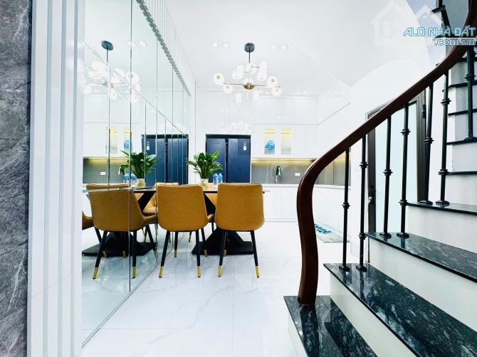 Siêu Hiếm! Hoa Bằng - Yên Hoà, phân lô ô tô, ngõ thông kinh doanh, 34m2, 6 Tầng, 8.38 Tỷ - 4