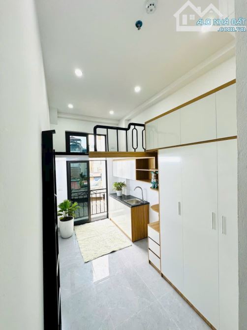 14.5 tỷ. Căn hộ dịch vụ Yên Xá giáp Tổng cục 5 Tân Triều. 22 phòng khép kín, 90 triệu 8% - 5