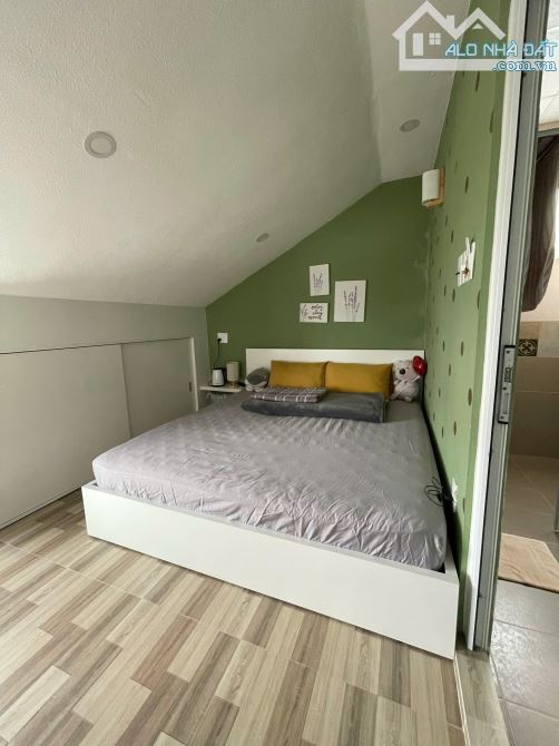 Bán nhà trung tâm tp Đà Lạt Thích hợp vừa ở vừa kinh doanh.153m² ;3 tầg, 13phog, 10ty - 9