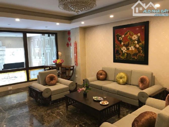 BÁN NHÀ PHỐ HOÀNG NHƯ TIẾP 30,5m2 ,3PN  GIÁ 5tỷ XÍU CÓ THƯƠNG LƯỢNG