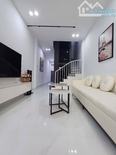 🏠 NHÀ ĐỨC DIỄN 30M2-   2 MẶT NGÕ - OTO TRÁNH - GIÁ 3.3TỶ,