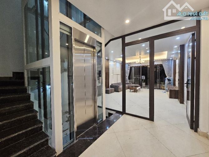 Mặt Phố Yên Xá Tổng Cục 5 100m mt5m 5 tầng thang máy ,an sinh,kinh doanh tuyệt vời - 2