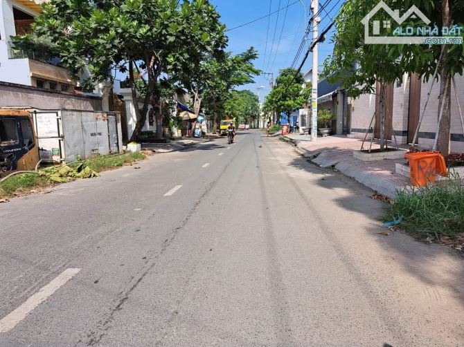 Bán đất góc 2 mặt tiền khu biệt thự Thạnh Xuân, Quận12 - Ngay ngã tư ga dt 16x24m - 1