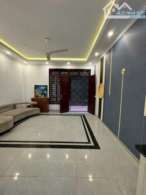 Bán NHÀ PHỐ Phúc lợi Long Biên , 4 tỷ 35m, 5 tầng , ngõ rộng,dòng tiền 14 triệu/1T. - 1