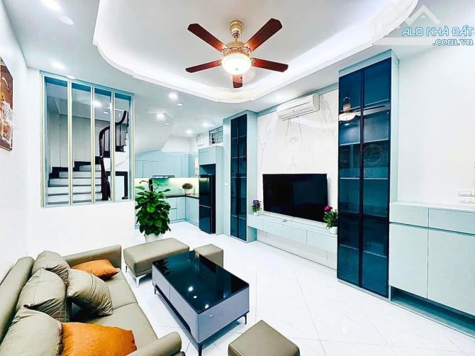 Trung tâm 2 Bà. Phân lô Trần Đại Nghĩa. Oto đỗ cửa. Khu vực hiếm nhà bán - 1